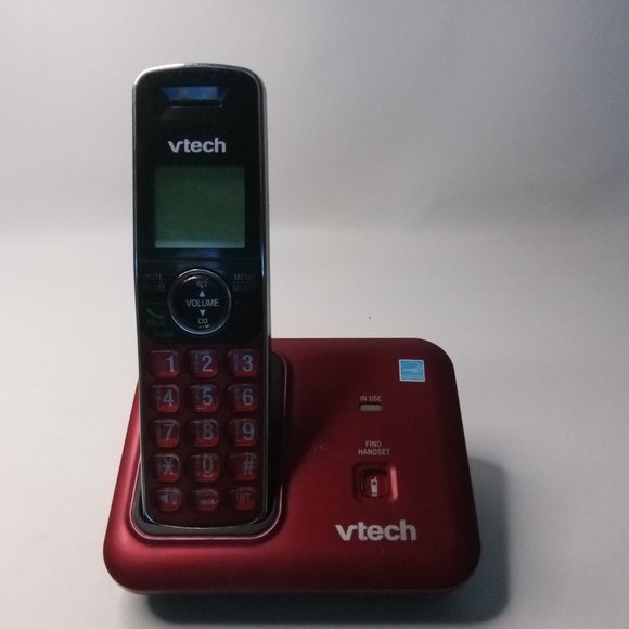 VTech -Cordless Phone with Caller ID, Expandable to 5 Handsets, Wall-Mountable - Picture 2 of 8